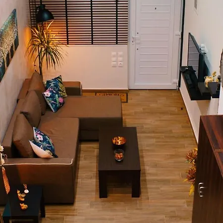 στούντιο στο κέντρο της πόλης. *